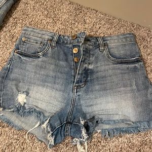 STS Blue brand denim shorts. Size 27. Perfect for summer and don’t roll up!